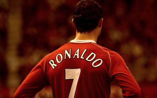  尤文锋霸戴帽创队史新纪录  